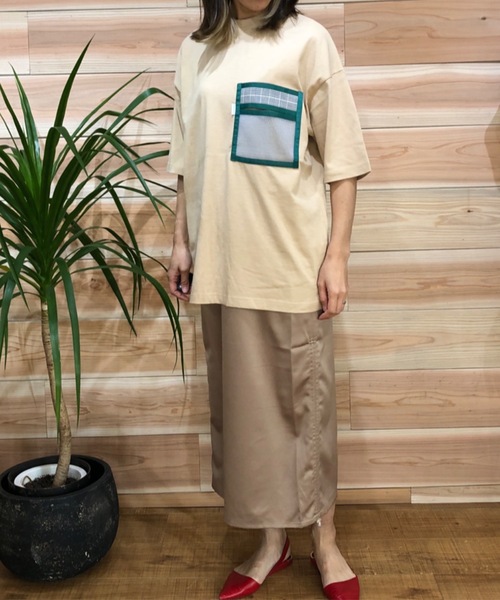 SUPERTHANKS（スーパーサンクス）の「メッシュポケットオーバーサイズビッグシルエットTシャツ（ユニセックス）（Tシャツ/カットソー・メンズ・ホワイト/ベージュ/ブラック×ブラック/ブラック×レッド・SMALL/MEDIUM/LARGE）」の10枚目の写真