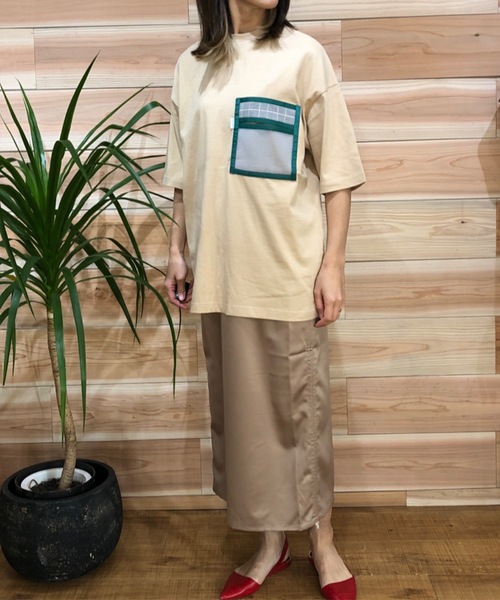 SUPERTHANKS（スーパーサンクス）の「メッシュポケットオーバーサイズビッグシルエットTシャツ（ユニセックス）（Tシャツ/カットソー・メンズ・ホワイト/ベージュ/ブラック×ブラック/ブラック×レッド・SMALL/MEDIUM/LARGE）」の11枚目の写真