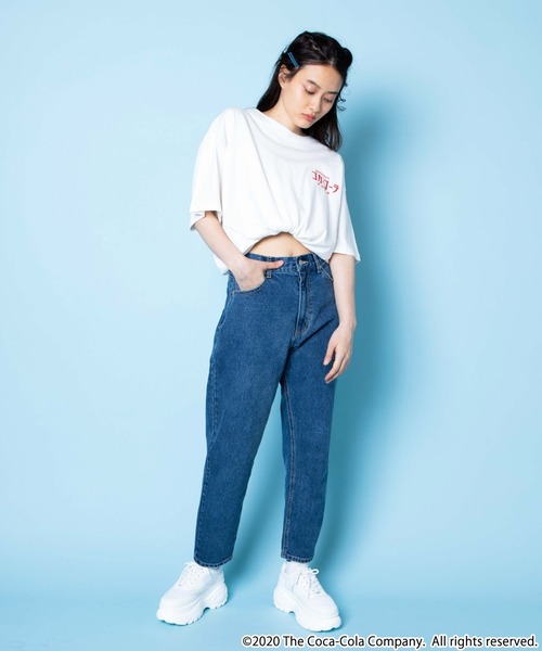 Coca Cola(コカコーラ)の「∴WEGO/COCA-COLA バックプリントTシャツ(Tシャツ/カットソー・レディース・ホワイト/ブラック・FREE)」の4枚目の写真