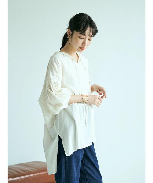 earth music&ecology(アースミュージックアンドエコロジー)の「綿レーヨンカフタンチュニック *(Tシャツ/カットソー・レディース・アイボリー/ベージュ/テラコッタ/カーキ・FREE)」の18枚目の写真