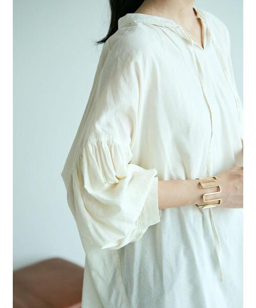 earth music&ecology(アースミュージックアンドエコロジー)の「綿レーヨンカフタンチュニック *(Tシャツ/カットソー・レディース・アイボリー/ベージュ/テラコッタ/カーキ・FREE)」の21枚目の写真