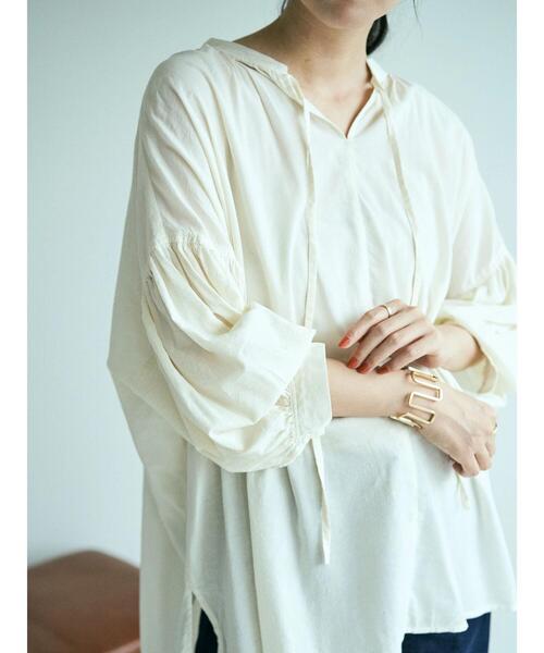 earth music&ecology(アースミュージックアンドエコロジー)の「綿レーヨンカフタンチュニック *(Tシャツ/カットソー・レディース・アイボリー/ベージュ/テラコッタ/カーキ・FREE)」の22枚目の写真