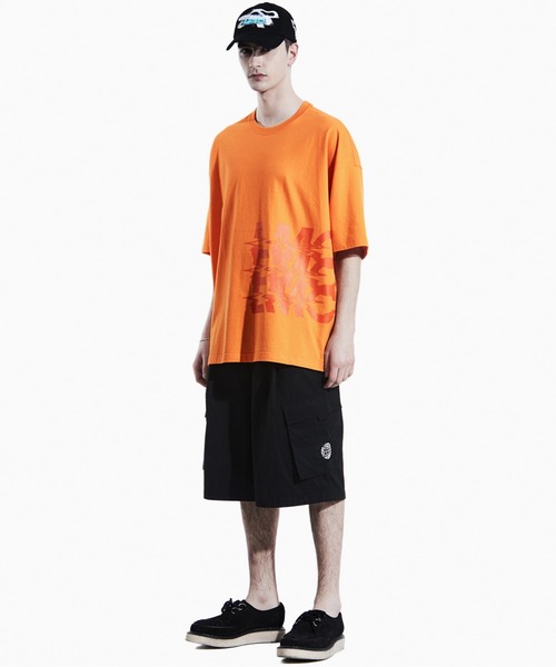 LMCの「【LMC】LMC NOISE OVERSIZED TEE / ノイズ ロゴ オーバーサイズ Tシャツ(Tシャツ/カットソー・メンズ・ホワイト/オレンジ/ロイヤルブルー・1/2)」の5枚目の写真