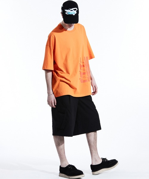 LMCの「【LMC】LMC NOISE OVERSIZED TEE / ノイズ ロゴ オーバーサイズ Tシャツ(Tシャツ/カットソー・メンズ・ホワイト/オレンジ/ロイヤルブルー・1/2)」の6枚目の写真