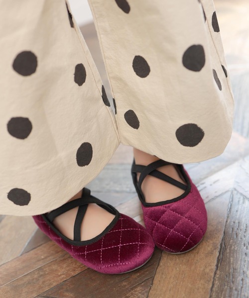 SOROTTO(ソロット)の「【ママとお揃い】キルティングクロスバレエシューズ(バレエシューズ・キッズ・ブラック/グレー/パープル/アイボリー/ブルー/ピンク/ブラック系その他/ホワイト系その他/ライトブラウン/ブラウン/ブラウン系その他・16.0cm/17.0cm/18.0cm/19.0cm/20.0cm/21.0cm/22.0cm)」の10枚目の写真