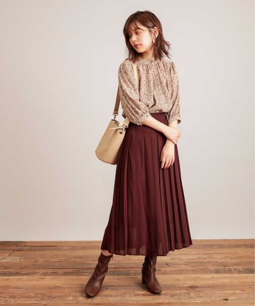 natural couture（ナチュラルクチュール）の「【WEB限定カラー有り】モードな太ピッチダブルプリーツスカート（スカート・レディース・ベージュ/ブラウン/ピンク/イエロー/ブルー・FREE）」の6枚目の写真