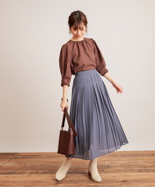 natural couture（ナチュラルクチュール）の「【WEB限定カラー有り】モードな太ピッチダブルプリーツスカート（スカート・レディース・ベージュ/ブラウン/ピンク/イエロー/ブルー・FREE）」の12枚目の写真