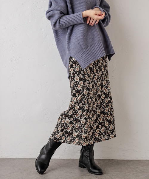 natural couture(ナチュラルクチュール)の「オリエンタル柄マーメイドフレアスカート(スカート・レディース・ブラック/ブラウン・FREE)」の3枚目の写真