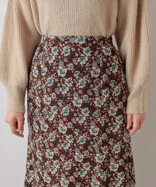 natural couture(ナチュラルクチュール)の「オリエンタル柄マーメイドフレアスカート(スカート・レディース・ブラック/ブラウン・FREE)」の14枚目の写真