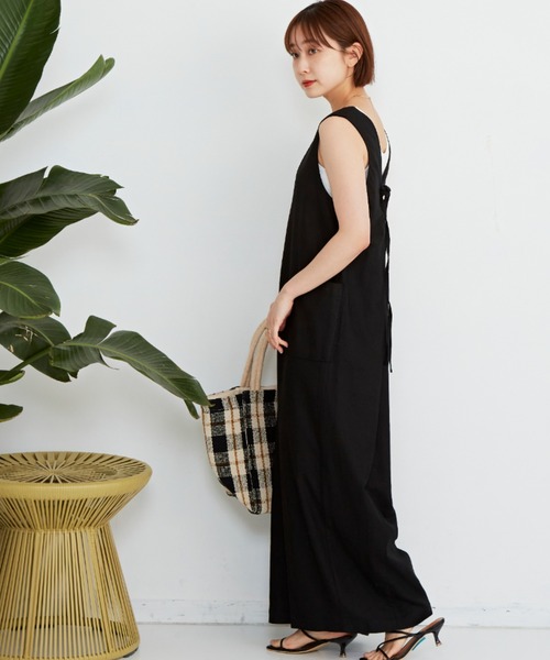 Auntie Rosa Holiday（アンティローザホリデー）の「バックシャンリネンサロペット（サロペット/オーバーオール・レディース・ブラック/モカ/ナチュラル・FREE）」の13枚目の写真