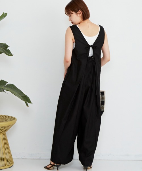 Auntie Rosa Holiday（アンティローザホリデー）の「バックシャンリネンサロペット（サロペット/オーバーオール・レディース・ブラック/モカ/ナチュラル・FREE）」の14枚目の写真