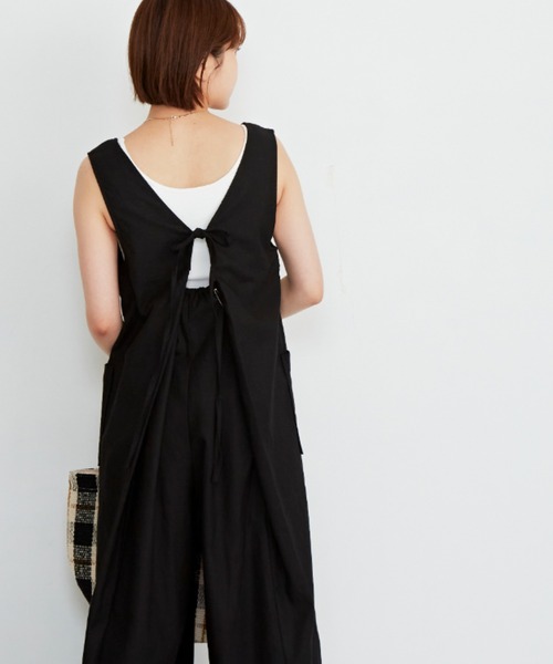 Auntie Rosa Holiday（アンティローザホリデー）の「バックシャンリネンサロペット（サロペット/オーバーオール・レディース・ブラック/モカ/ナチュラル・FREE）」の16枚目の写真