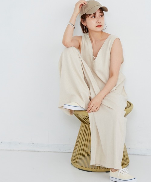 Auntie Rosa Holiday（アンティローザホリデー）の「バックシャンリネンサロペット（サロペット/オーバーオール・レディース・ブラック/モカ/ナチュラル・FREE）」の5枚目の写真