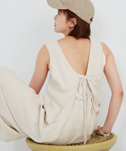 Auntie Rosa Holiday（アンティローザホリデー）の「バックシャンリネンサロペット（サロペット/オーバーオール・レディース・ブラック/モカ/ナチュラル・FREE）」の7枚目の写真