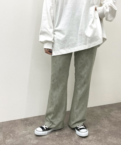 apres jour mignon（アプレジュールミニョン）の「ジャガードクロスフレアパンツ 【ZOZOTOWN限定アイテム】（その他パンツ・レディース・ブラック/グリーン系その他/ダークブルー・X-LARGE/フリー）」の4枚目の写真