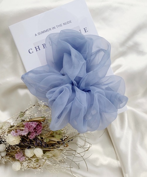 Loueme(ルエム)の「シアービッグシュシュ(シュシュ・レディース・ベージュ/ライトピンク/アイボリー/パープル/ブルー・FREE)」の4枚目の写真