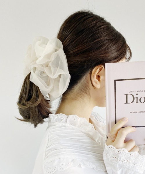 Loueme(ルエム)の「シアービッグシュシュ(シュシュ・レディース・ベージュ/ライトピンク/アイボリー/パープル/ブルー・FREE)」の10枚目の写真