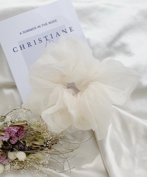 Loueme(ルエム)の「シアービッグシュシュ(シュシュ・レディース・ベージュ/ライトピンク/アイボリー/パープル/ブルー・FREE)」の6枚目の写真