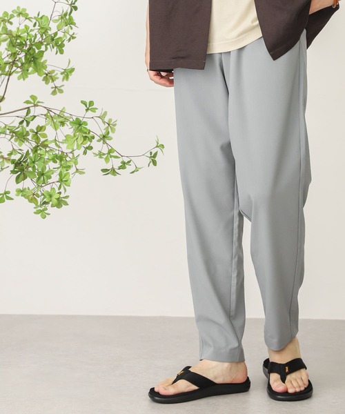 SENSE OF PLACE by URBAN RESEARCH(センスオブプレイスバイアーバンリサーチ)の「『Sサイズあり』テーパードスラックス(スラックス・メンズ・ブラック/ライトグレー/チャコールグレー/ブラウン/ライトベージュ/ブルー・MEDIUM/LARGE/SMALL)」の1枚目の写真