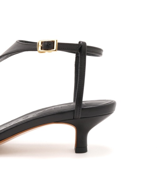 pelleterno(ペレテルノ)の「【Pelleterno】別注トングサンダル(サンダル・レディース・ブラック/ベージュ・37/38/39/36)」の9枚目の写真