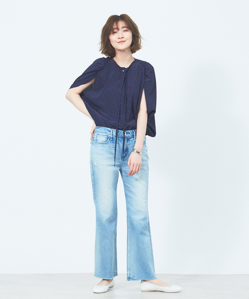 Rouge vif(ルージュヴィフ)の「ドットリボンブラウス(シャツ/ブラウス・レディース・アイボリー/ネイビー・フリー)」の6枚目の写真
