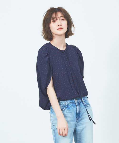 Rouge vif(ルージュヴィフ)の「ドットリボンブラウス(シャツ/ブラウス・レディース・アイボリー/ネイビー・フリー)」の15枚目の写真