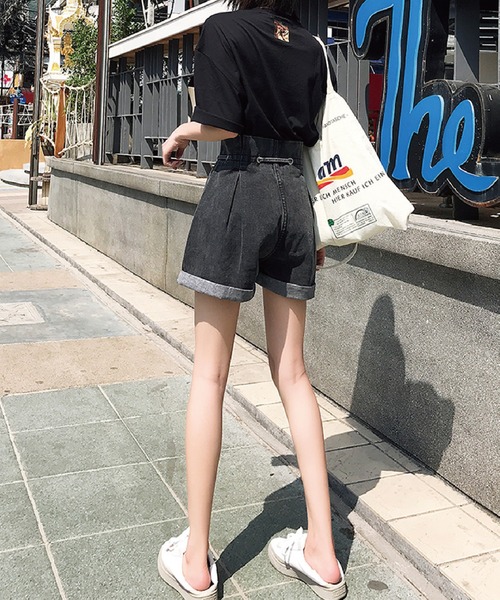 meJane(ミージェーン)の「ハイウエストふんわりリボン ロールアップデニムショートパンツ【ZOZOTOWN限定】(デニムパンツ・レディース・ブラック/ブルー・S/M/L)」の11枚目の写真