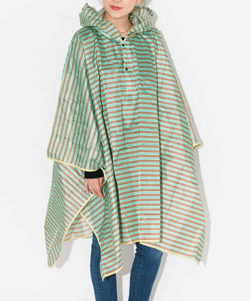 ameme（アメメ）の「Danke　RAIN CAPE∴（ポンチョ・レディース・ホワイト/ブラック/その他2/オレンジ/イエロー/グリーン/ネイビー・-）」の8枚目の写真