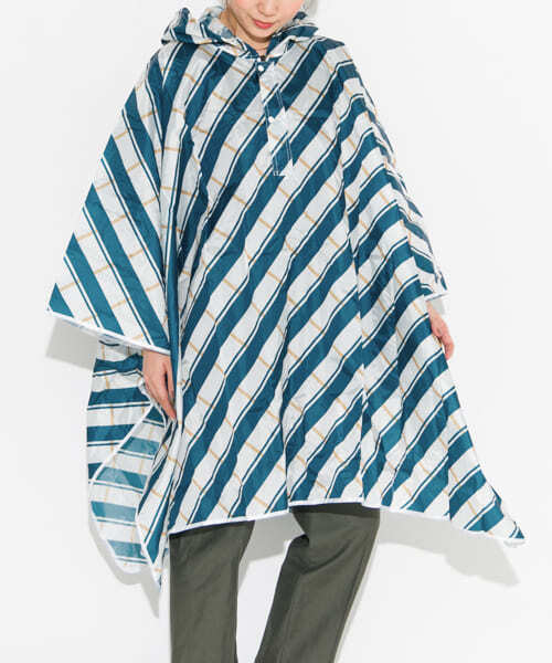 ameme（アメメ）の「Danke　RAIN CAPE∴（ポンチョ・レディース・ホワイト/ブラック/その他2/オレンジ/イエロー/グリーン/ネイビー・-）」の12枚目の写真