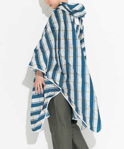 ameme（アメメ）の「Danke　RAIN CAPE∴（ポンチョ・レディース・ホワイト/ブラック/その他2/オレンジ/イエロー/グリーン/ネイビー・-）」の13枚目の写真