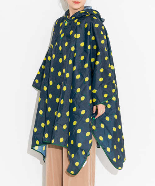 ameme（アメメ）の「Danke　RAIN CAPE∴（ポンチョ・レディース・ホワイト/ブラック/その他2/オレンジ/イエロー/グリーン/ネイビー・-）」の19枚目の写真