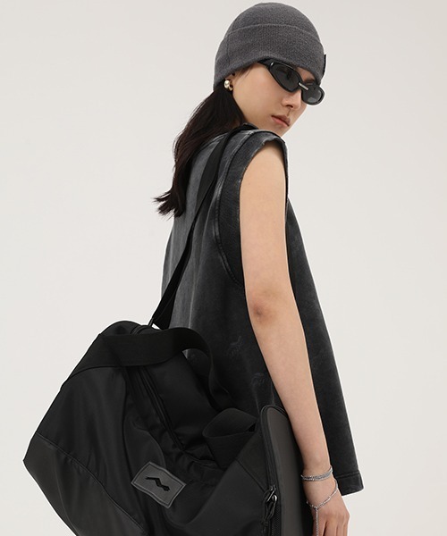 MASONPRINCE(メイソンプリンス)の「【MASONPRINCE】Brand logo Boston bag BB1990(ボストンバッグ・メンズ・ブラック・FREE)」の2枚目の写真