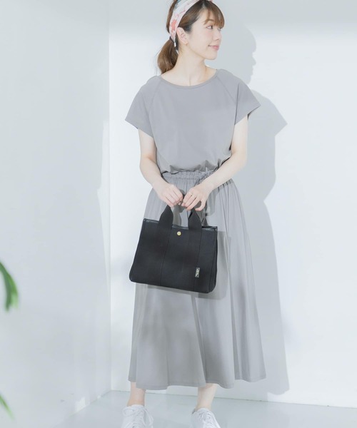 URBAN RESEARCH Sonny Label（アーバンリサーチサニーレーベル）の「【WEB限定】フレンチラグランフレアワンピース（ワンピース・レディース・ネイビー/グレー系その他/ピンクベージュ・FREE）」の2枚目の写真