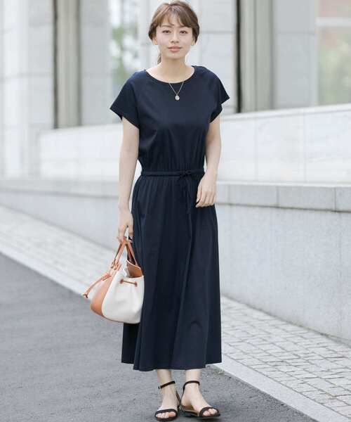 URBAN RESEARCH Sonny Label（アーバンリサーチサニーレーベル）の「【WEB限定】フレンチラグランフレアワンピース（ワンピース・レディース・ネイビー/グレー系その他/ピンクベージュ・FREE）」の6枚目の写真