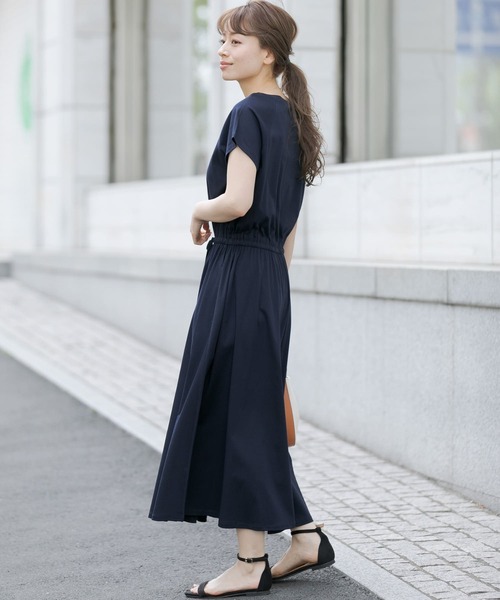 URBAN RESEARCH Sonny Label（アーバンリサーチサニーレーベル）の「【WEB限定】フレンチラグランフレアワンピース（ワンピース・レディース・ネイビー/グレー系その他/ピンクベージュ・FREE）」の7枚目の写真