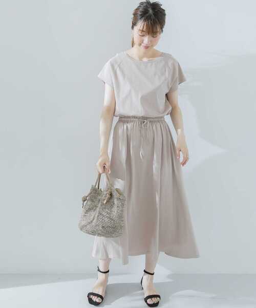 URBAN RESEARCH Sonny Label（アーバンリサーチサニーレーベル）の「【WEB限定】フレンチラグランフレアワンピース（ワンピース・レディース・ネイビー/グレー系その他/ピンクベージュ・FREE）」の12枚目の写真