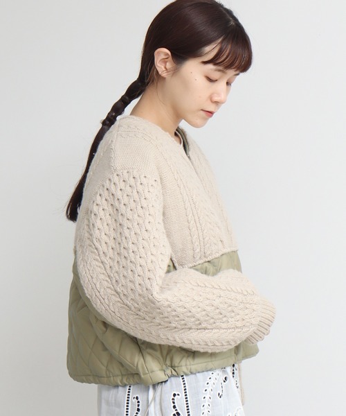 cardo fabrica（カルドファブリカ）の「ニット × キルティングブルゾン（ブルゾン・レディース・ブラック/ライトカーキ・FREE）」の4枚目の写真