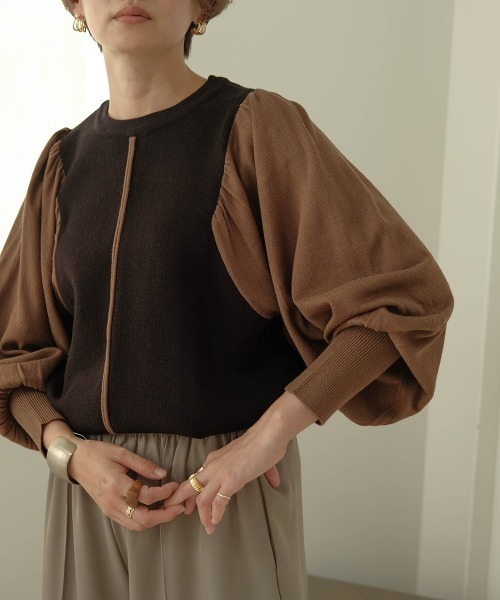 Bab（バブ）の「【WEB限定】袖ボリューム配色ニットトップス（ニット/セーター・レディース・ブラック/モカ/ピンクベージュ・M）」の2枚目の写真
