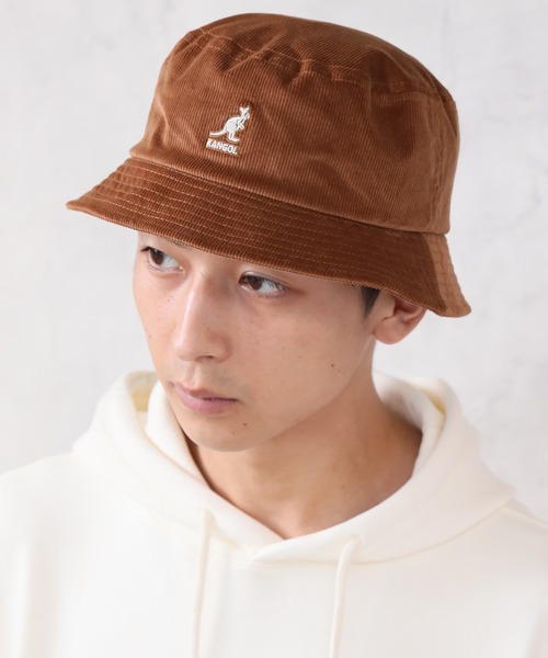KANGOL（カンゴール）の「【KANGOL/カンゴール】コーデュロイ ワンポイントロゴバケットハット（ハット・メンズ・ブラック/ベージュ/ウッド・M/L）」の2枚目の写真