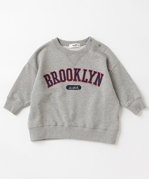 X-girl Stages（エックスガールステージス）の「カレッジロゴトレーナー（スウェット・キッズ・ネイビー/アイボリー/トップグレー・110cm/100cm/120cm/80ｃｍ/90cm/130cm/140cm）」の3枚目の写真
