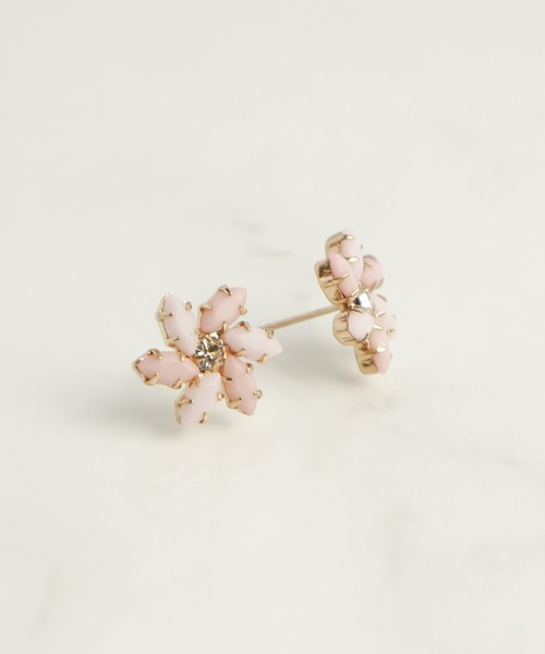 petitcro（プティクロ）の「petitcro　フラワーピアス（ピアス（両耳用）・レディース・グリーン/ピンク/ブルー・ONE SIZE）」の5枚目の写真