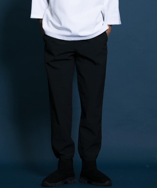 Uiscel（ユイセル）の「Uiscel　タックジョガースウェットパンツ（その他パンツ・メンズ・ブラック/カーキ・ONE）」の2枚目の写真