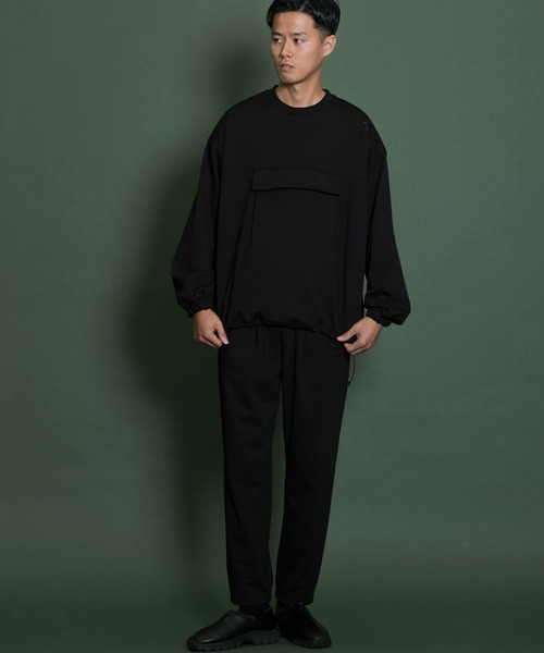 Uiscel（ユイセル）の「Uiscel　タックジョガースウェットパンツ（その他パンツ・メンズ・ブラック/カーキ・ONE）」の5枚目の写真