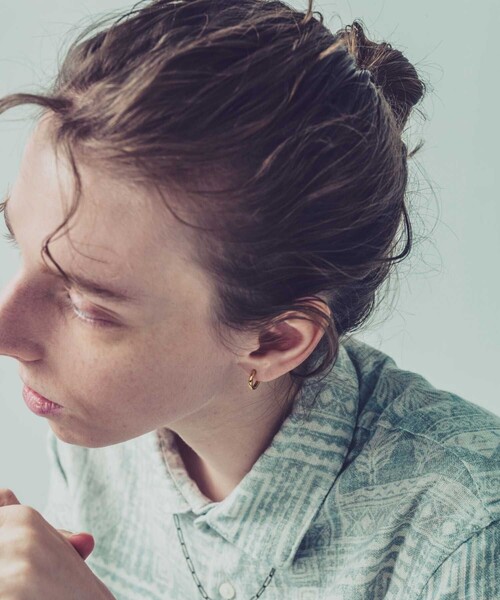 and cloud（アンドクラウド）の「Hoop Earring 3S / Single（イヤリング・レディース・ブラック/シルバー/イエローゴールド・FREE）」の6枚目の写真