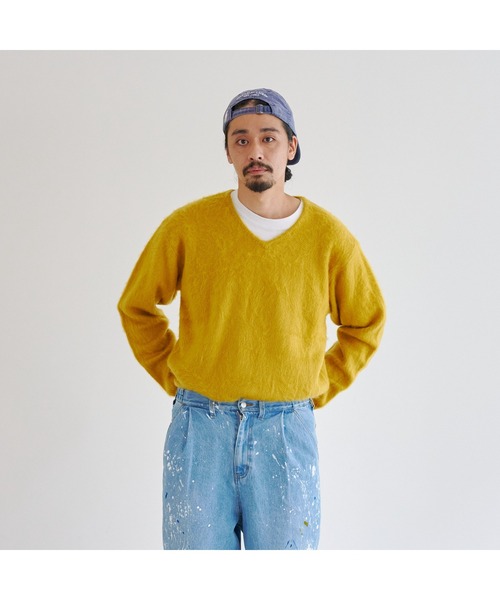 CPCM(シーピーシーエム)の「カラーニットVネックプルオーバー(ニット/セーター・メンズ・サックスブルー/マスタード/ベージュ/グリーン/チャコールグレー・FREE)」の7枚目の写真
