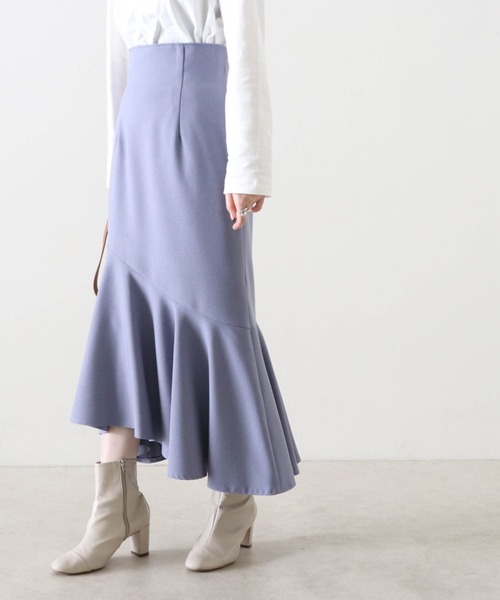 Cheek（チーク）の「【日本製】アシメヘムマーメイドスカート（スカート・レディース・グレイッシュベージュ/ブルー/ダークブラウン・MEDIUM）」の12枚目の写真