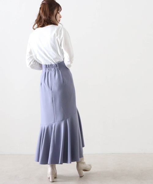Cheek（チーク）の「【日本製】アシメヘムマーメイドスカート（スカート・レディース・グレイッシュベージュ/ブルー/ダークブラウン・MEDIUM）」の9枚目の写真