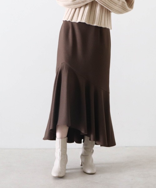 Cheek（チーク）の「【日本製】アシメヘムマーメイドスカート（スカート・レディース・グレイッシュベージュ/ブルー/ダークブラウン・MEDIUM）」の21枚目の写真