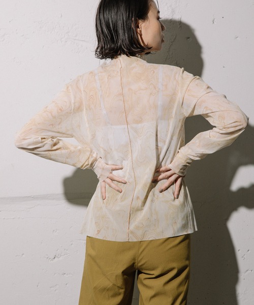 MARECHAL TERRE（マルシャルテル）の「パターンメッシュチュールトップス（Tシャツ/カットソー・レディース・サックスブルー/イエロー/グリーン/モカ・MEDIUM）」の6枚目の写真