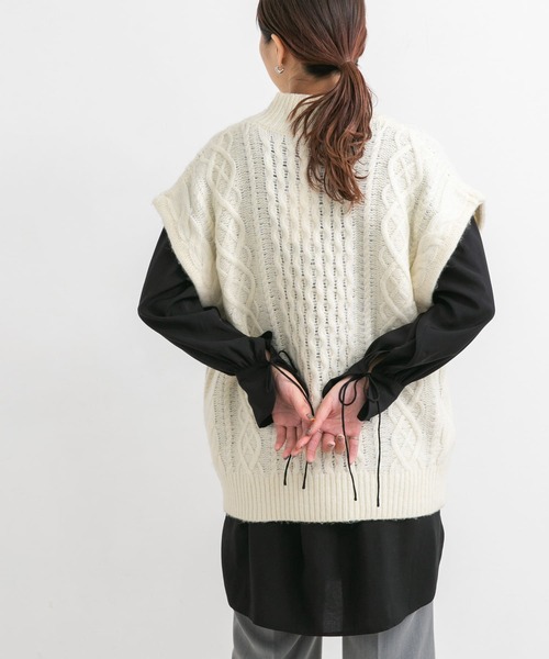 KBF（ケイビーエフ）の「2WAYケーブルルーズニット（ニット/セーター・レディース・ライトベージュ/オフホワイト/ライトブルー・ONE）」の6枚目の写真